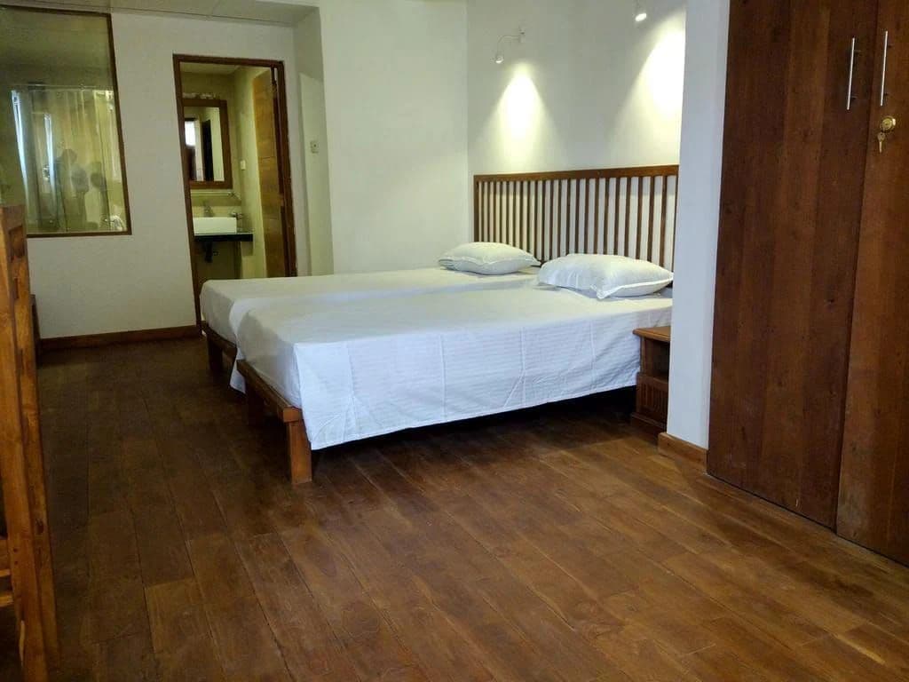 Fully Furnished AC Rooms for Rent